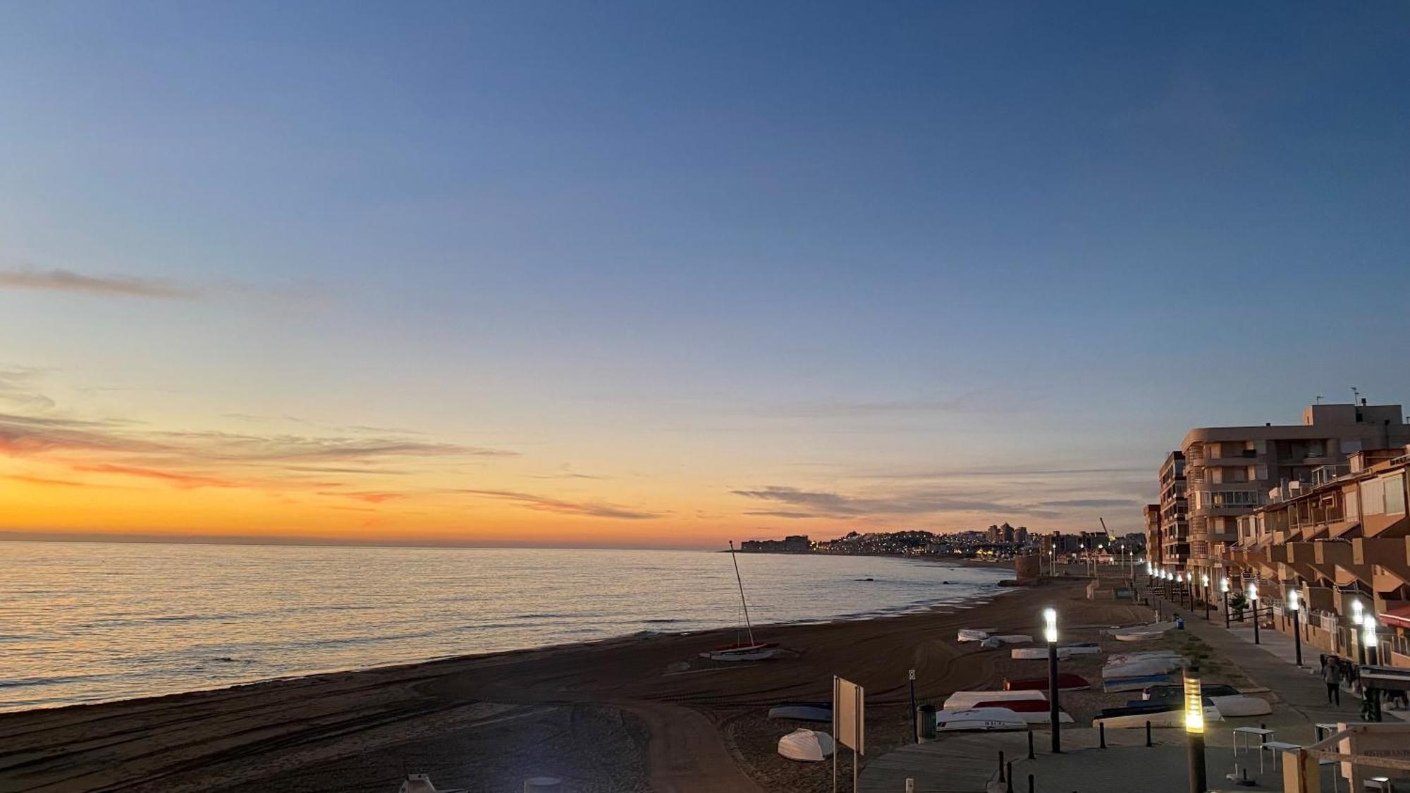 Beachfront Apartment - La Mata Torrevieja Exterior photo