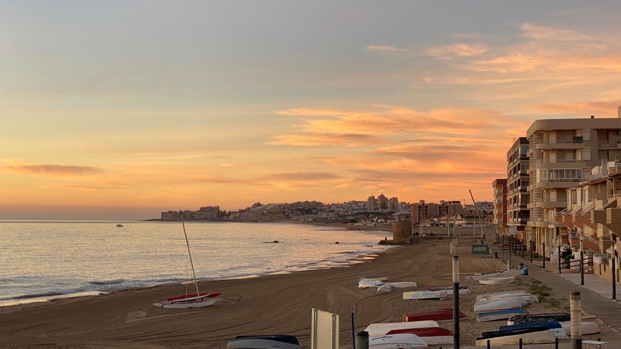 Beachfront Apartment - La Mata Torrevieja Exterior photo